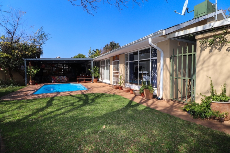 4 Bedroom Property for Sale in Flamwood North West